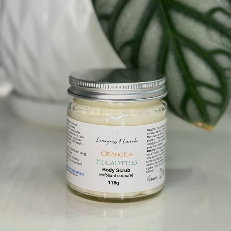 Orange & Eucalyptus Body Scrub/exfoliant corporel
Handmade in Kanata, ON, Canada
Plant-derived ingredients
Eco-friendly packaging