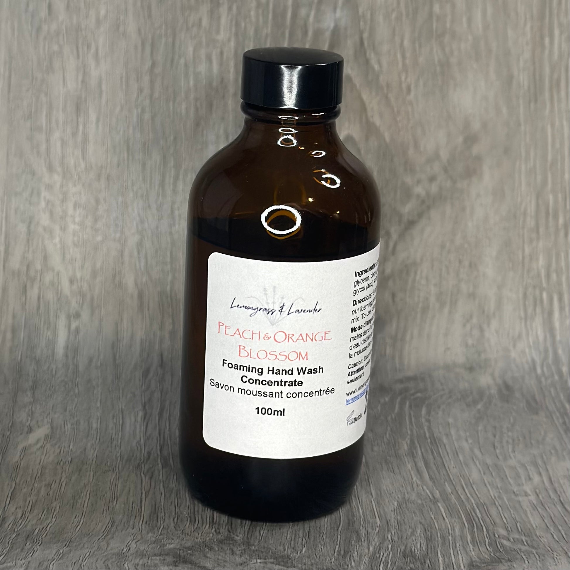Peach & Orange Blossom foaming hand wash
Handmade in Canada
Eco-friendly packaging. Plant-based skin care. 